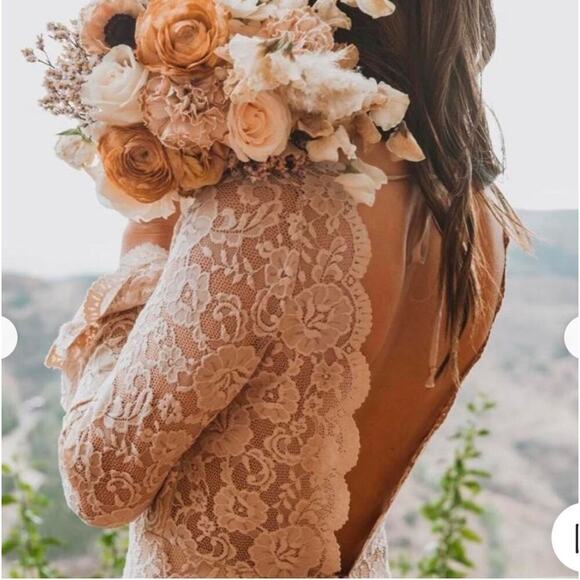 Show Me Your MuMu Natalie Maxi Dress Open Back Floral Lace Tan Size S NWT - Picture 2 of 11